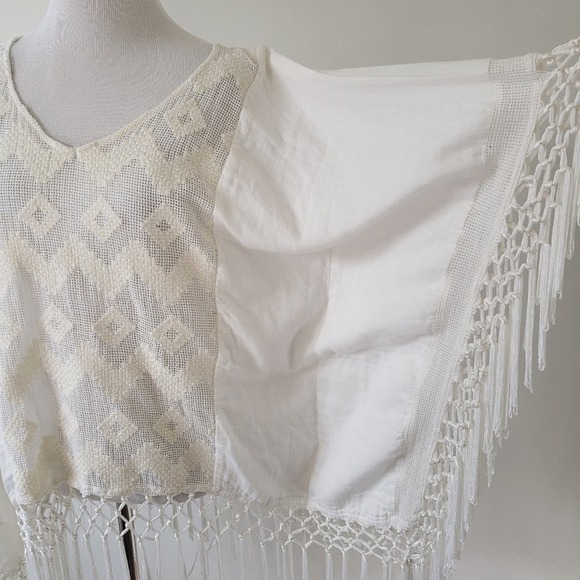 Anthropologie Lilka Crochet Fringe Hem Poncho White Lace Boho Women XS - Picture 3 of 11